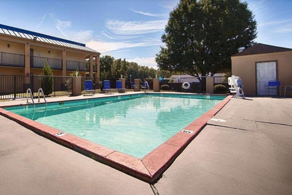 Days Inn Little Rock South מראה חיצוני תמונה